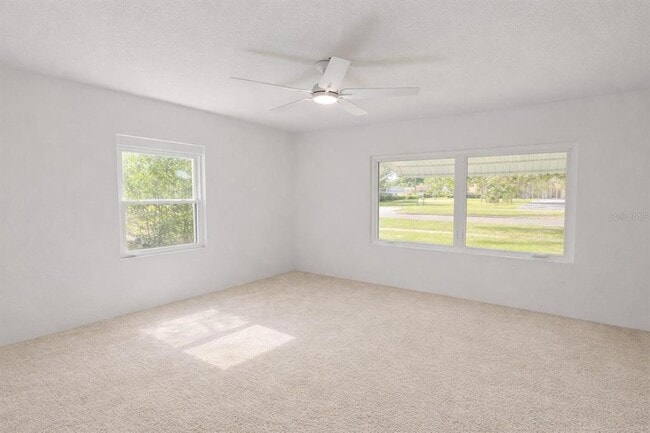 Building Photo - 403 E Johnson Ave