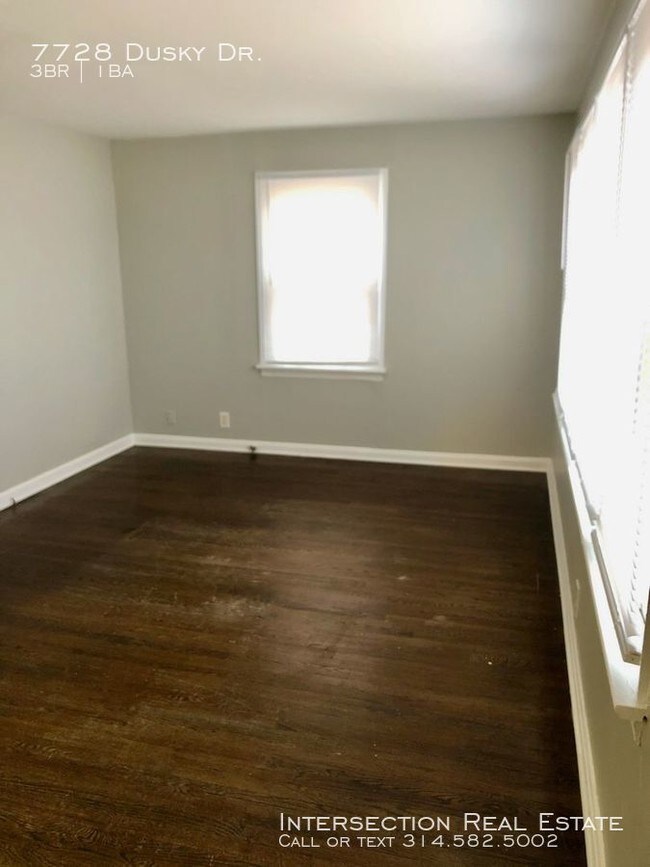 Building Photo - Hanley Hills 3bd/1ba Home with Large Backyard