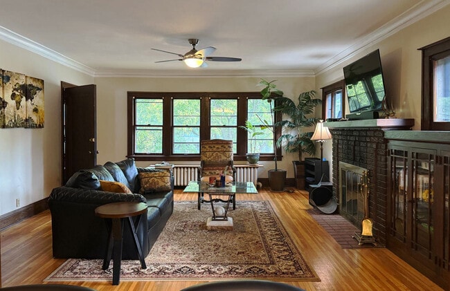 Foto del edificio - 3546 Harriet Ave