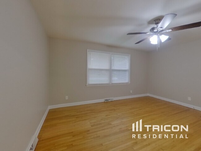 Foto del edificio - 5411 Kerry Ln