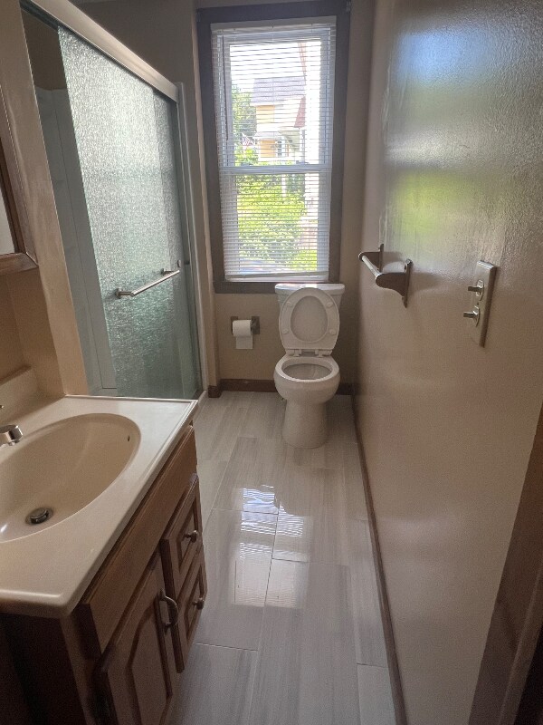 Building Photo - 35 Hoadley St