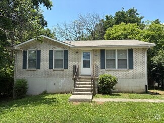 Building Photo - 2602 Oakwood Ave