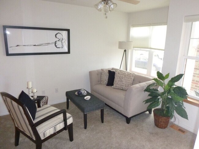 Foto del edificio - Modern Condo Living with Mountain Views in...