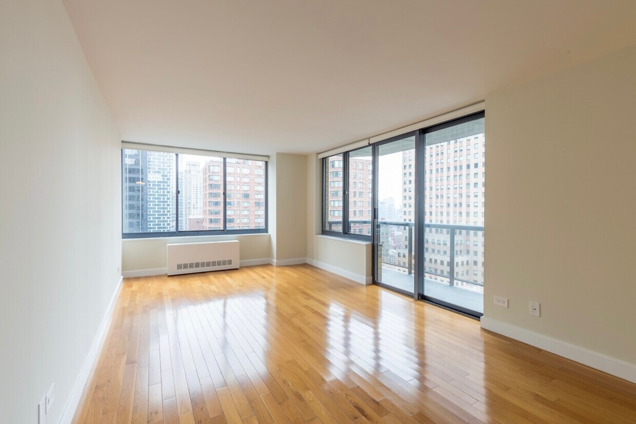 Primary Photo - 233 W 48th St