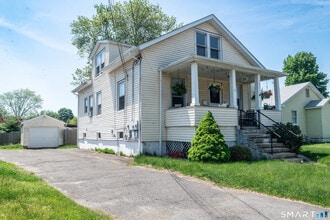 Building Photo - 48 Hillside Ave