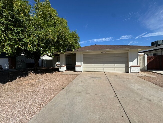 Foto del edificio - Cozy Mesa Home with Private Pool!