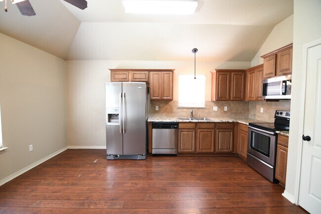 Building Photo - 4509 Canyon Ridge Dr