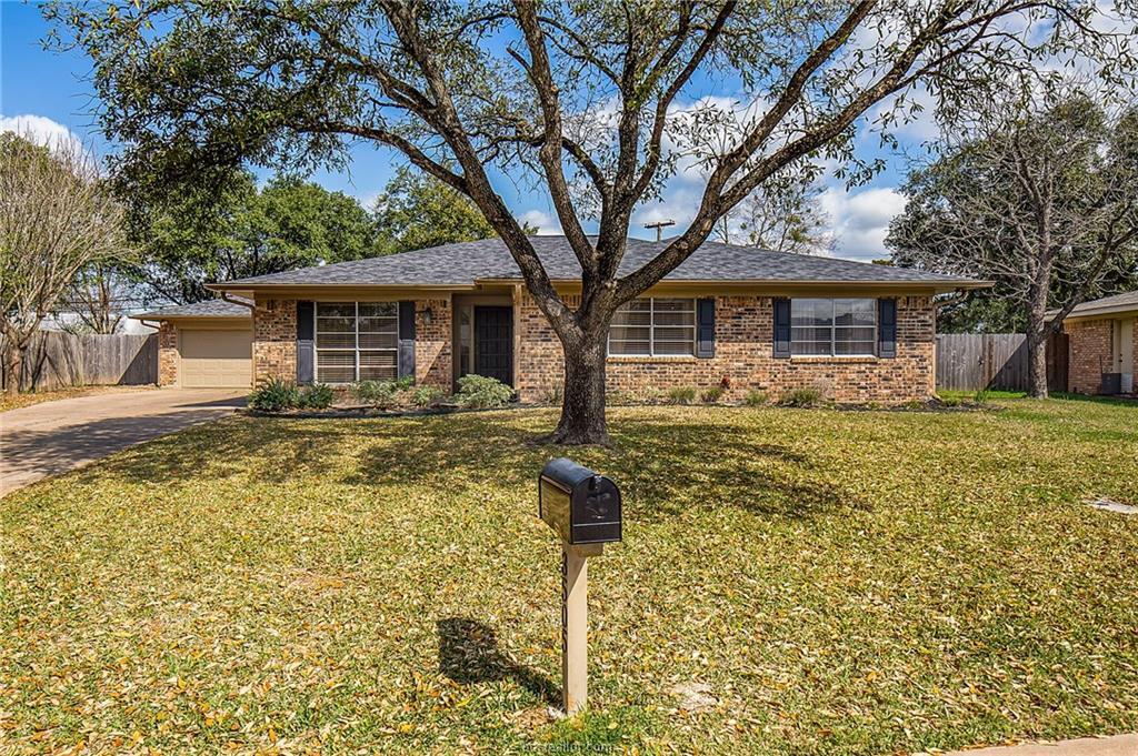 Primary Photo - 3505 Tanglewood Dr