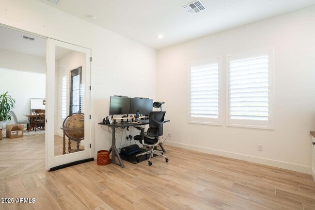 Foto del edificio - 11401 N Luckenbach St