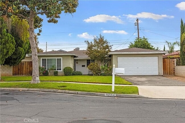 Building Photo - 8228 Oakhurst Pl