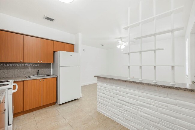 Building Photo - 5740 NW 38th St