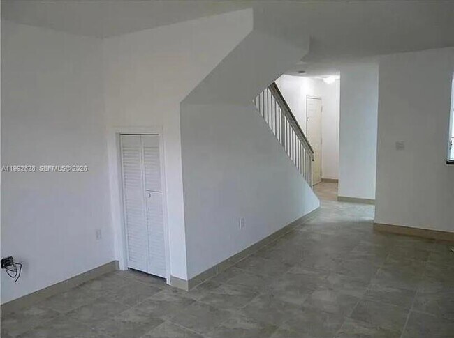 Foto del edificio - 14907 SW 80th St