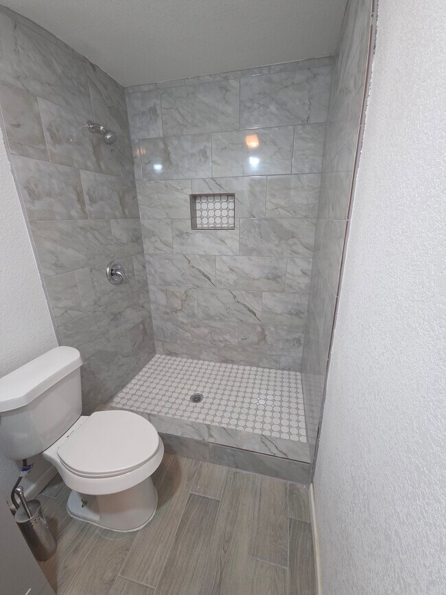 Foto del edificio - 126 Postwood Dr