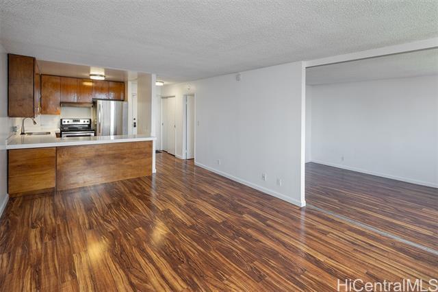 Building Photo - 1255 Nuuanu Ave