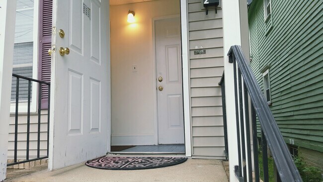 Foto del edificio - 5 River Rd