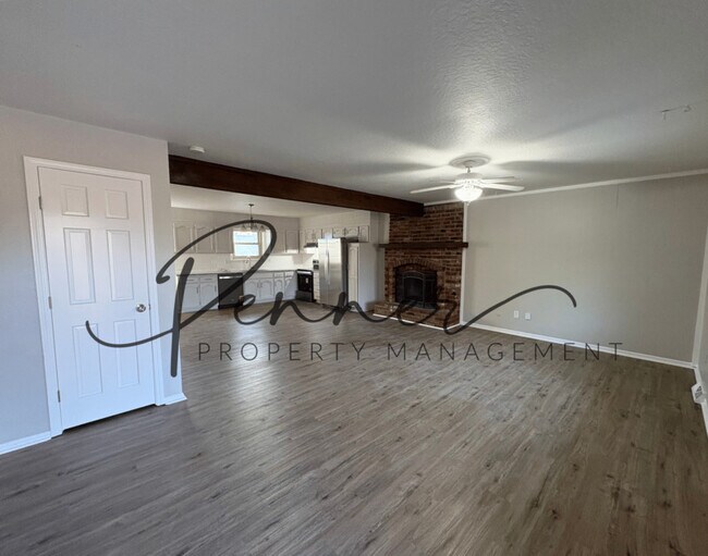 Foto del edificio - 1713 E T C Lea Rd