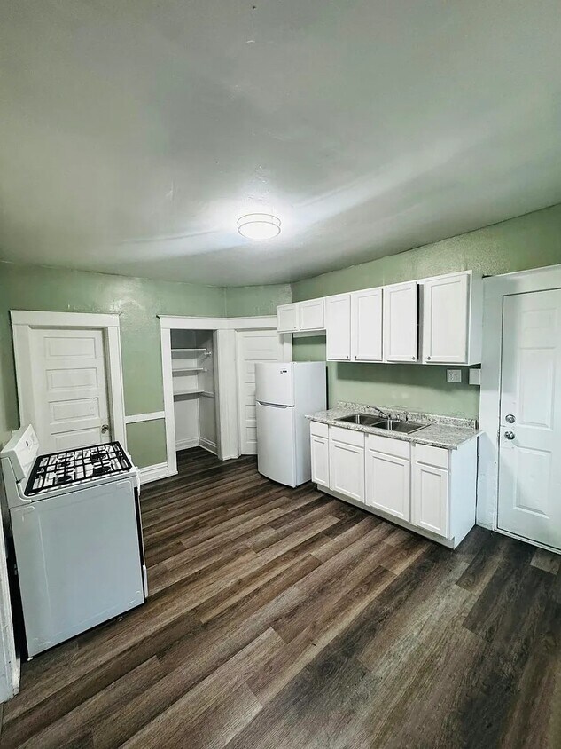 Foto principal - 1610 62nd St