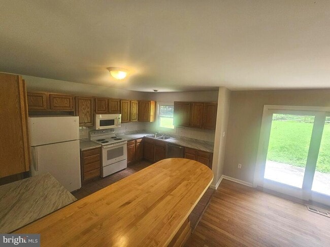 Building Photo - 103 Brandywine Dr
