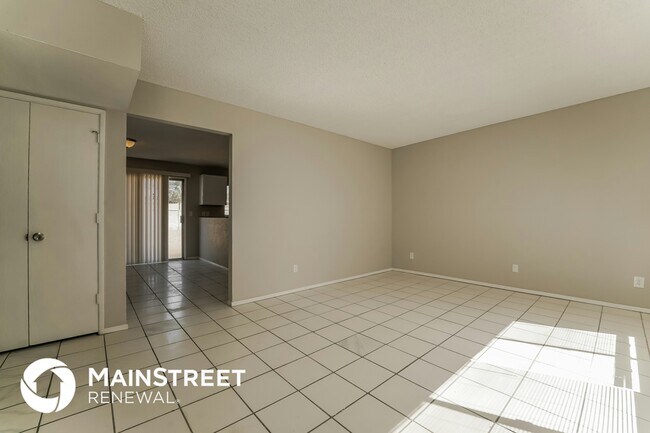 Foto del edificio - 3627 S Santee Ave