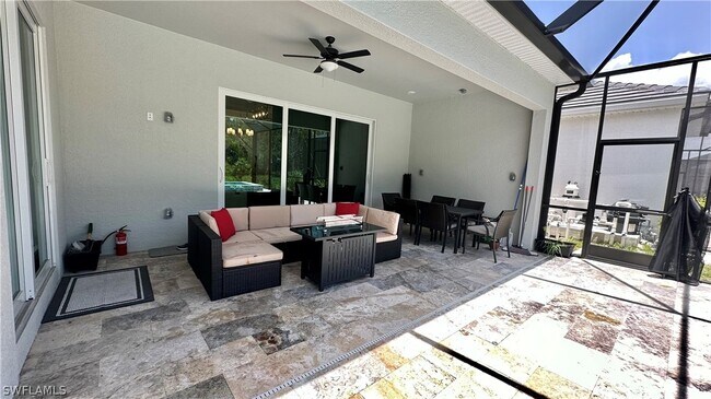 Foto del edificio - 14105 Blue Bay Cir
