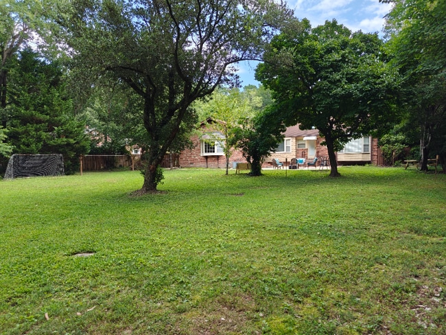 Foto del edificio - 120 Ferncliff Dr