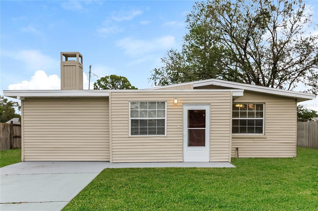 Foto principal - 3919 Longhorn Dr