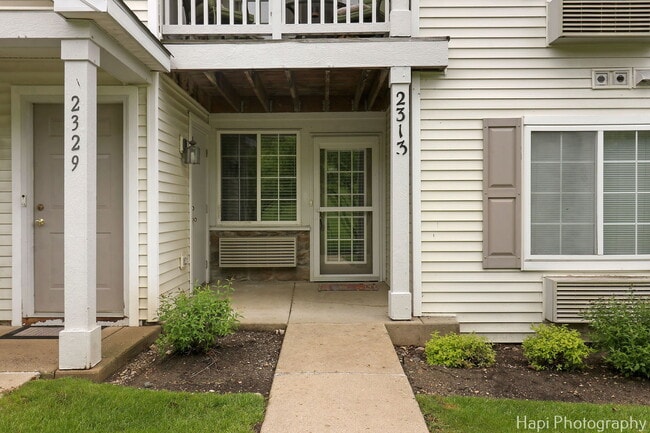 Building Photo - 2313 Silverstone Dr