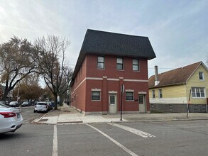 Building Photo - 3706 S Parnell Ave