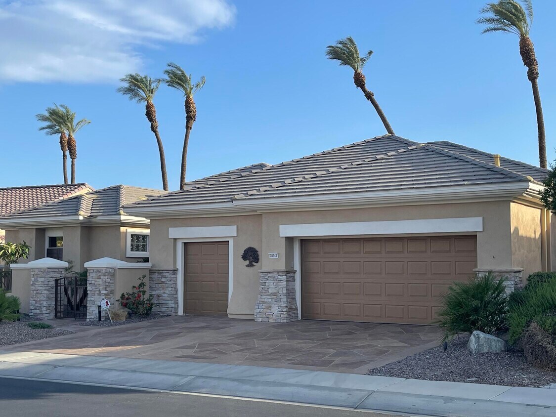 Primary Photo - 78745 Sunrise Canyon Ave