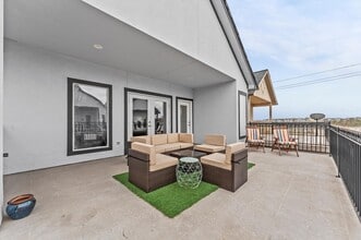 Building Photo - 3045 Clinton Dr