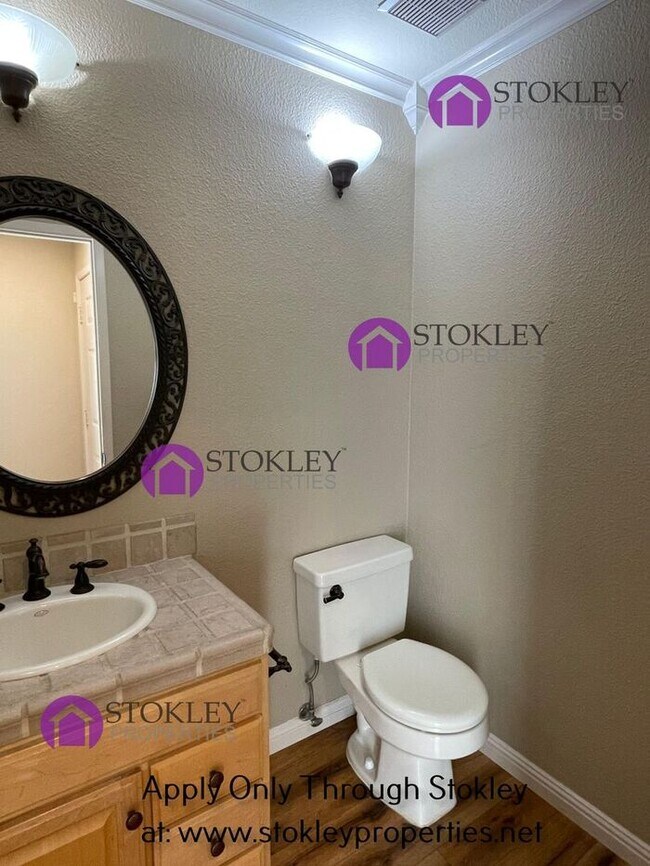 Foto del edificio - 249 Kingston Way