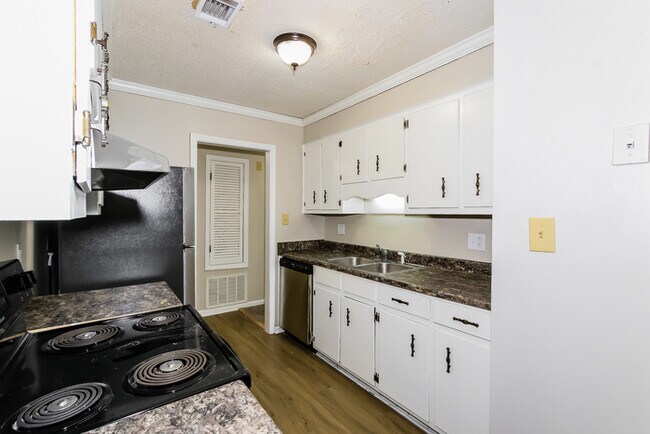 Foto del edificio - 233 Dry Creek Rd
