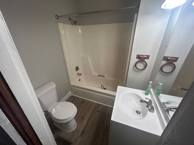 Foto del edificio - Home for rent in Elizabethtown! Less than ...
