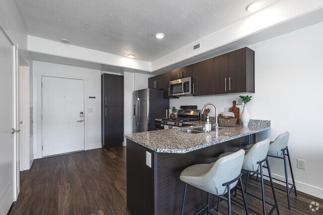 1 habitación, 1 baño, 562 pies cuadrados, comedor y cocina - Downtown 360