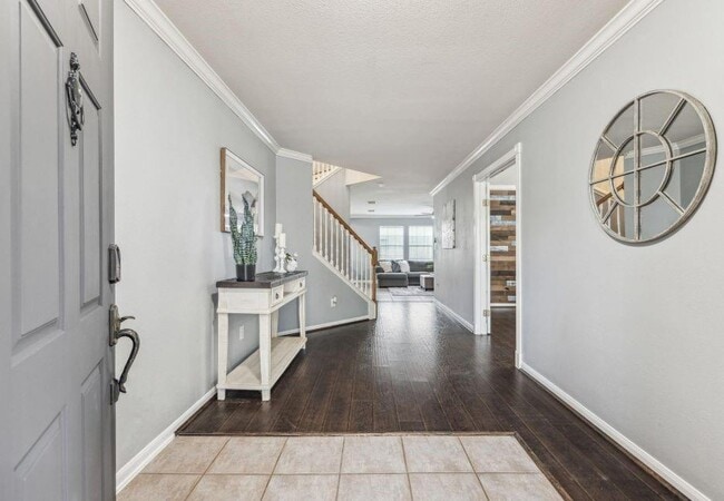 Building Photo - 15215 Possumwood Dr