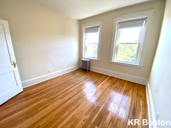 Foto del edificio - 1213 Commonwealth Ave