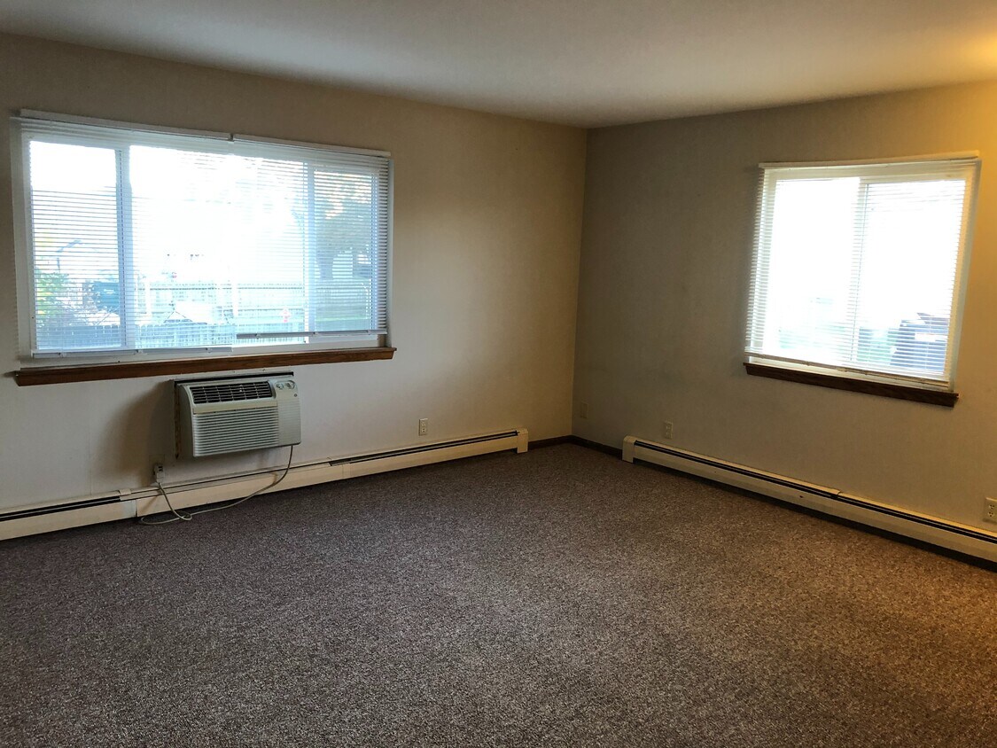 Foto principal - 1707 N Wisconsin St