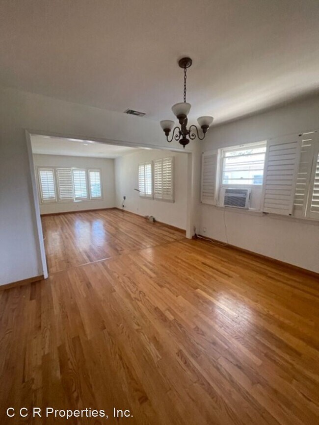 Foto del edificio - 3 br, 1 bath House - 7941 Westlawn Ave
