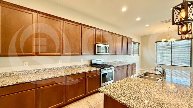 Building Photo - 10133 E Strobe Ave