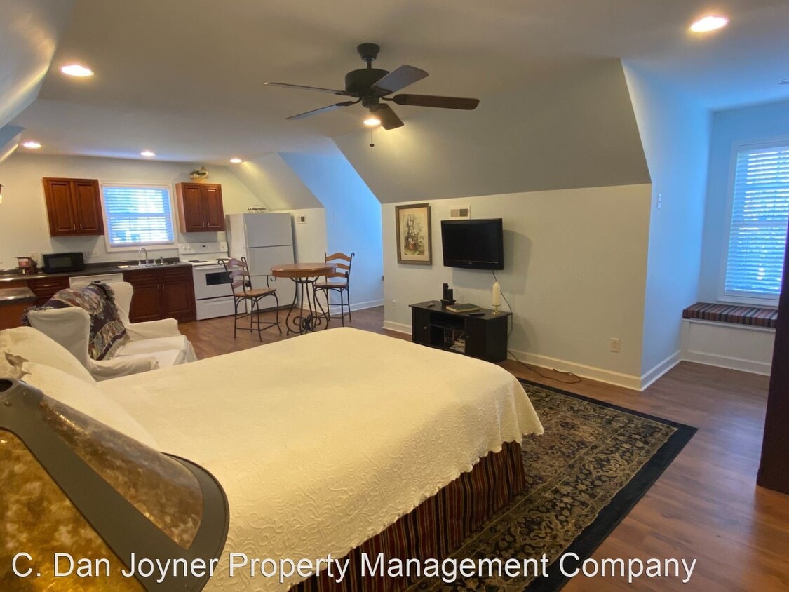 Primary Photo - 1 br, 1 bath House - 213 E Avondale Dr