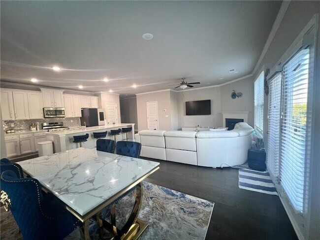 Photo - 2085 Manor Pointe Dr Townhome