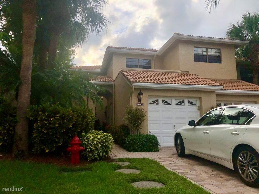 Primary Photo - 6752 Montego Bay Blvd
