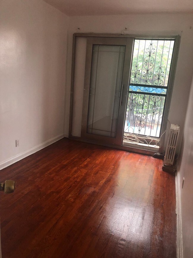 Foto del edificio - 138-34 64th Ave