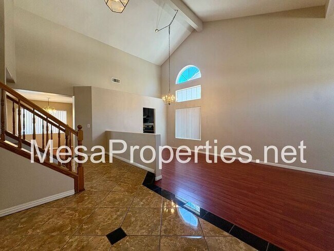 Foto del edificio - 14383 La Crescenta Ave
