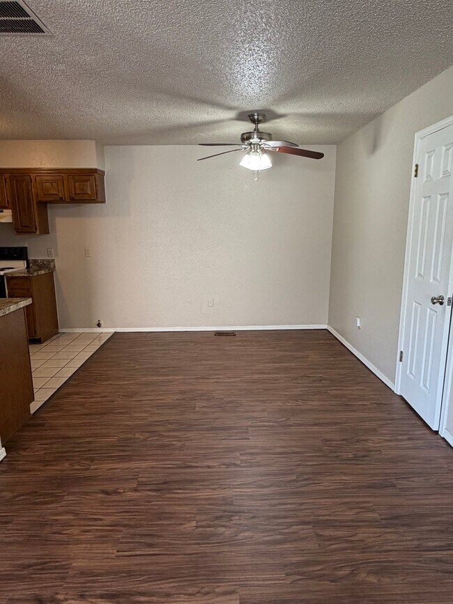 Foto del edificio - 7136 NW 115th St