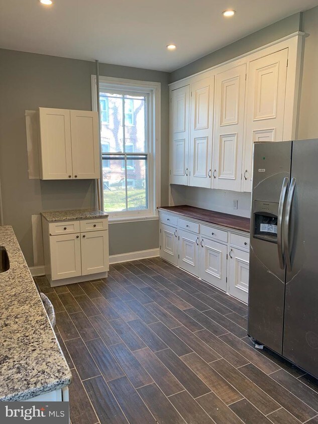 Foto del edificio - 325 Washington Ave