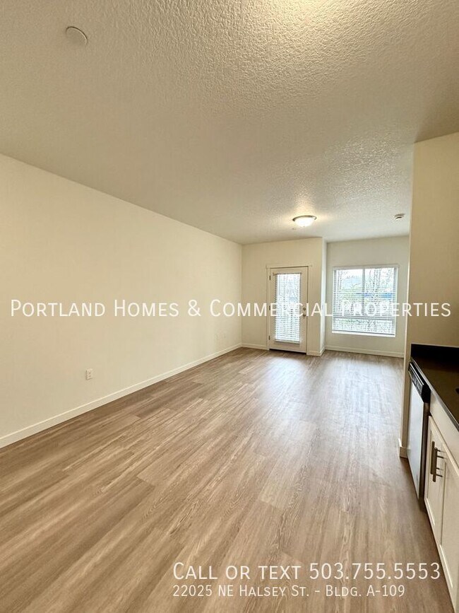 Halsey Crossing Apartments in Fairview, OR