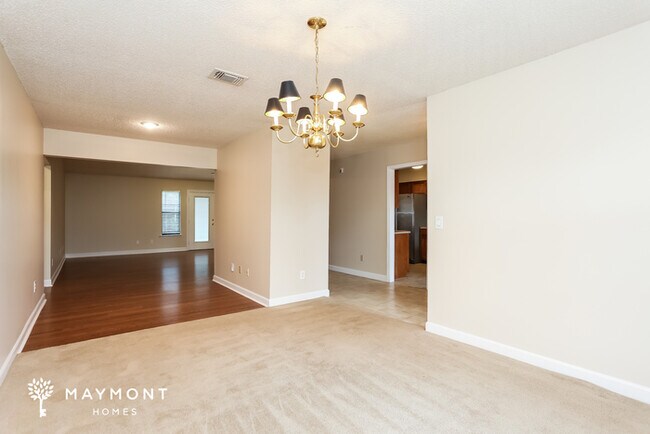 Foto del edificio - Charming 3-Bedroom in Jacksonville, FL