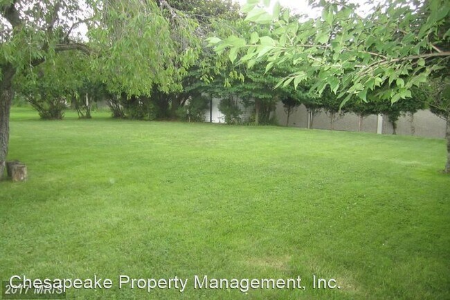 Building Photo - 3 br, 2.5 bath House - 809 Branford Circle