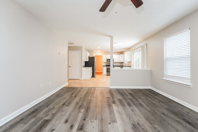 Foto del edificio - 4969 Saddle Creek Cir